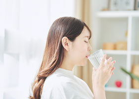 正しい水分補給で命を守ろう！