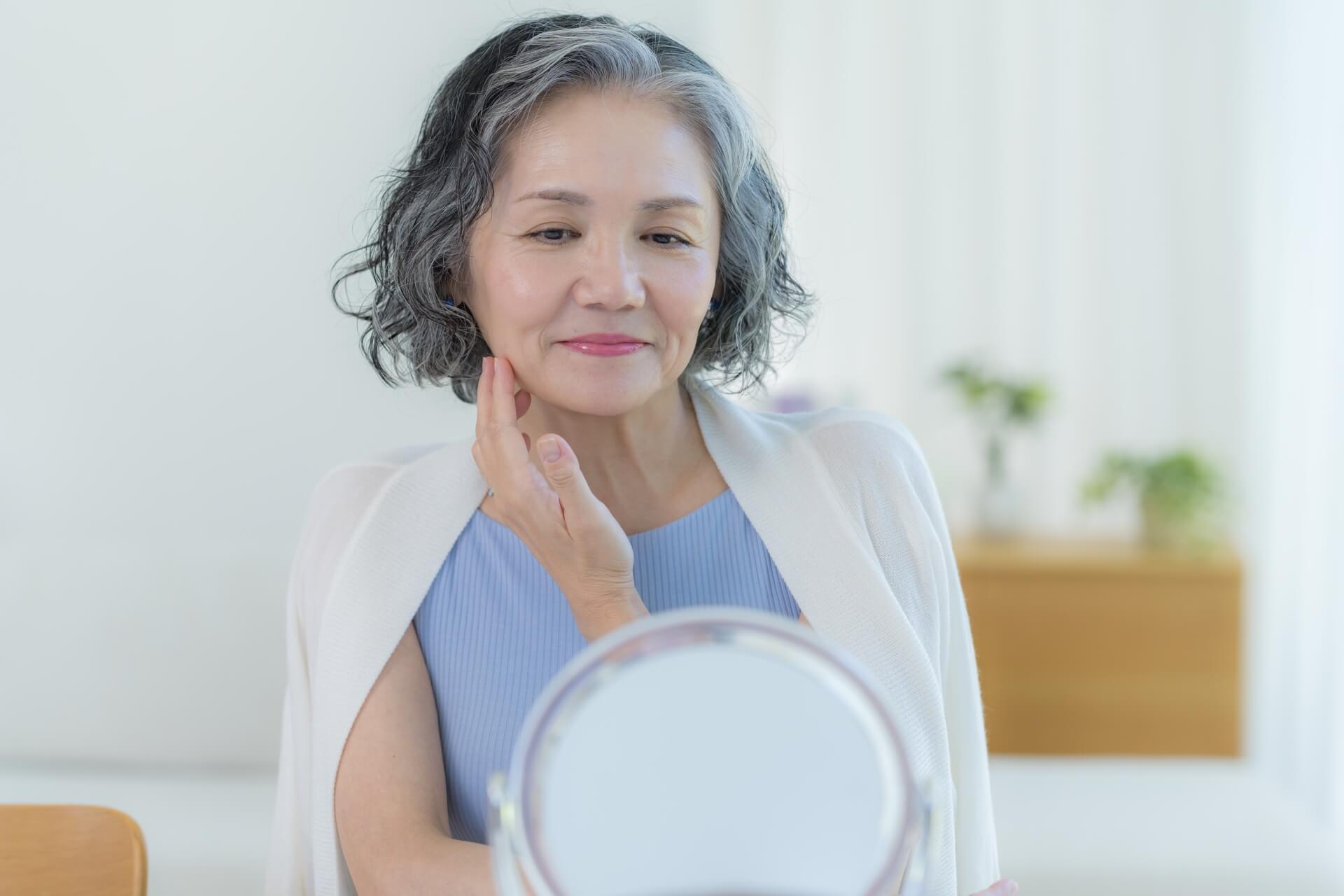 ミドルシニア女性の主な肌トラブルとは